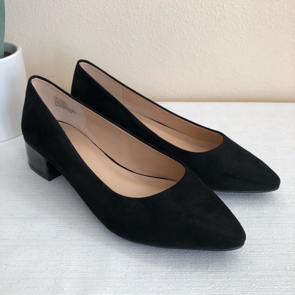 New CM Mila Black Faux Suede Pointed Toe Block Heel Pumps Woman’s 7.5W